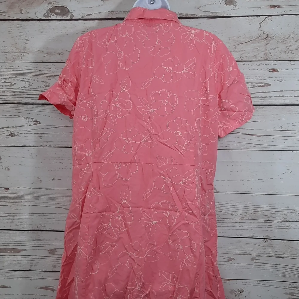Chelsea Studio Dress - Picture 6 of 9